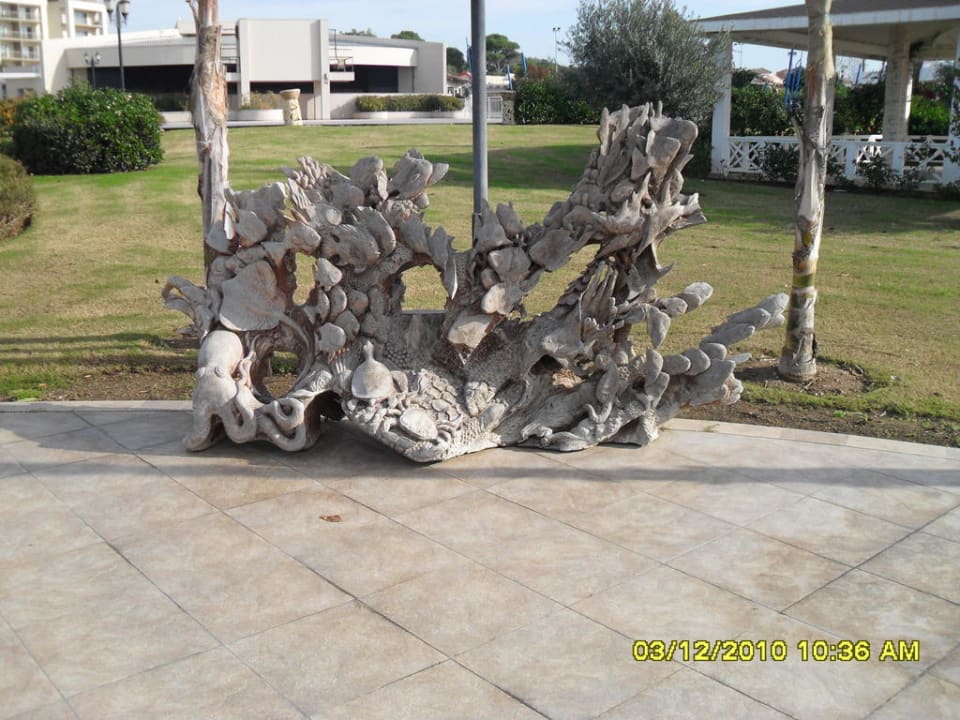 Wurzel mit Schnitzereien Ela Excellence Resort Belek