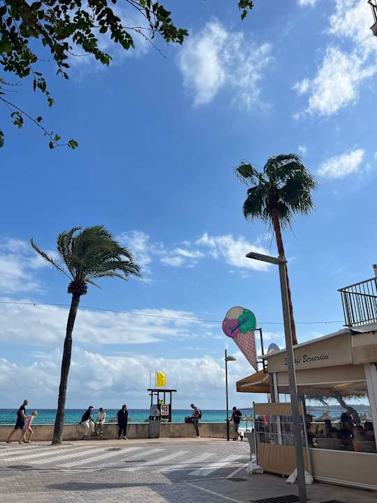 Strand La Santa Maria Hotel