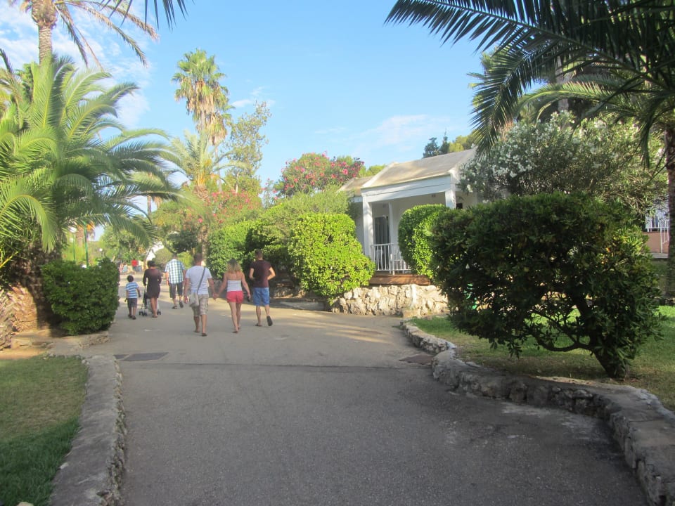 Weg durch die Anlage Flipflop Cala Romantica