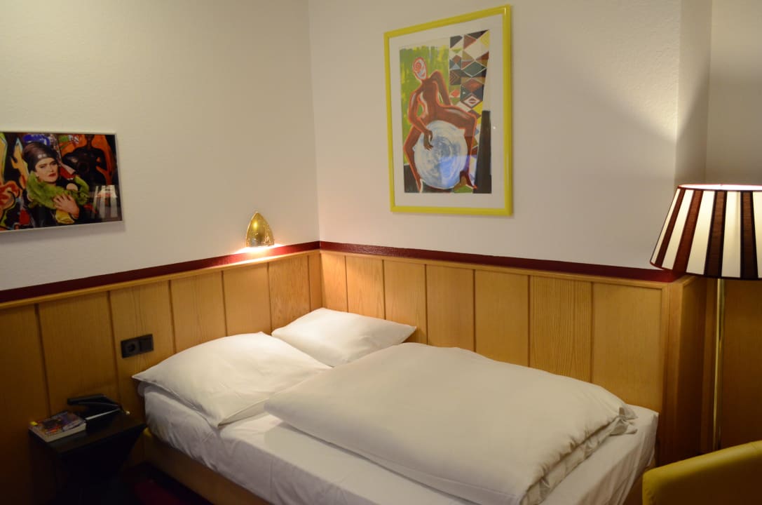 Themen - Hotelzimmer " Elvira Bach " Retro - Art - Hotel Lünen