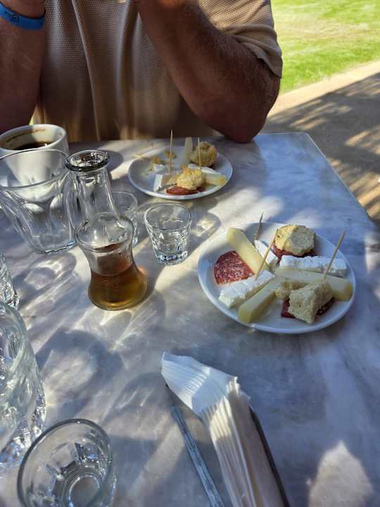 Gastro Anissa Beach & Village