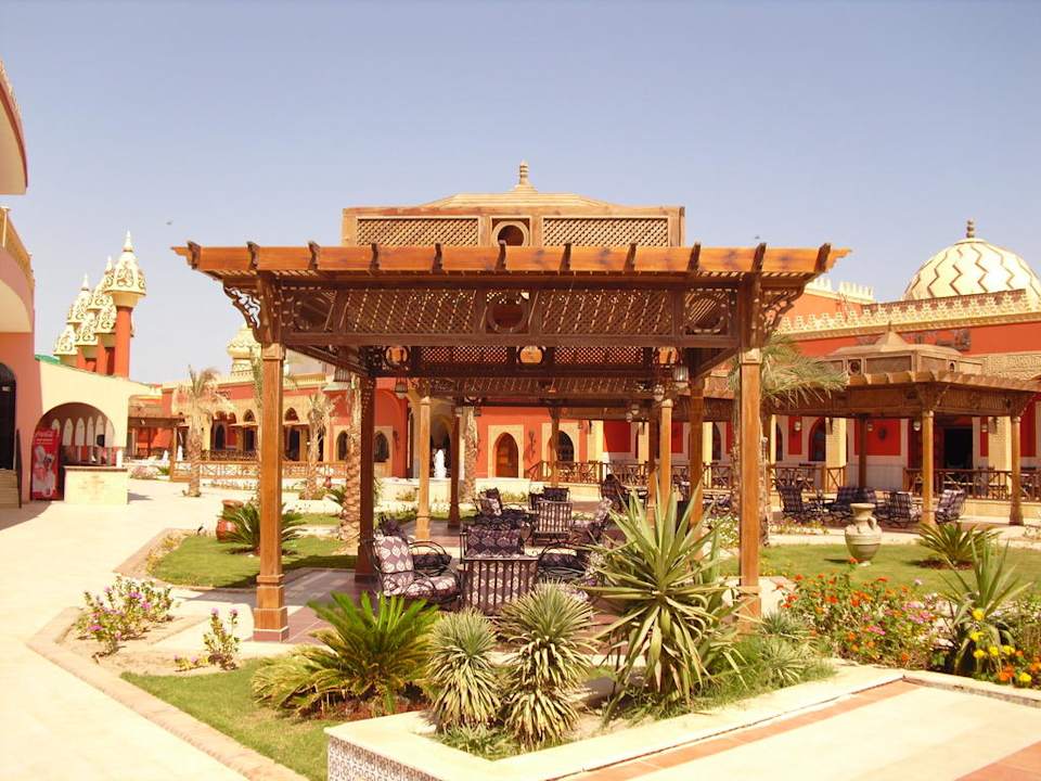 Im Innenhof Pickalbatros Alf Leila Wa Leila Resort - Neverland Hurghada