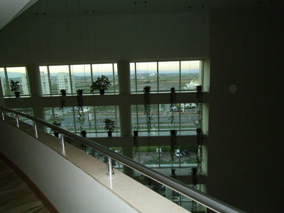 Blick aus dem Zimmer ins Hotelinnere Sherwood Exclusive Lara