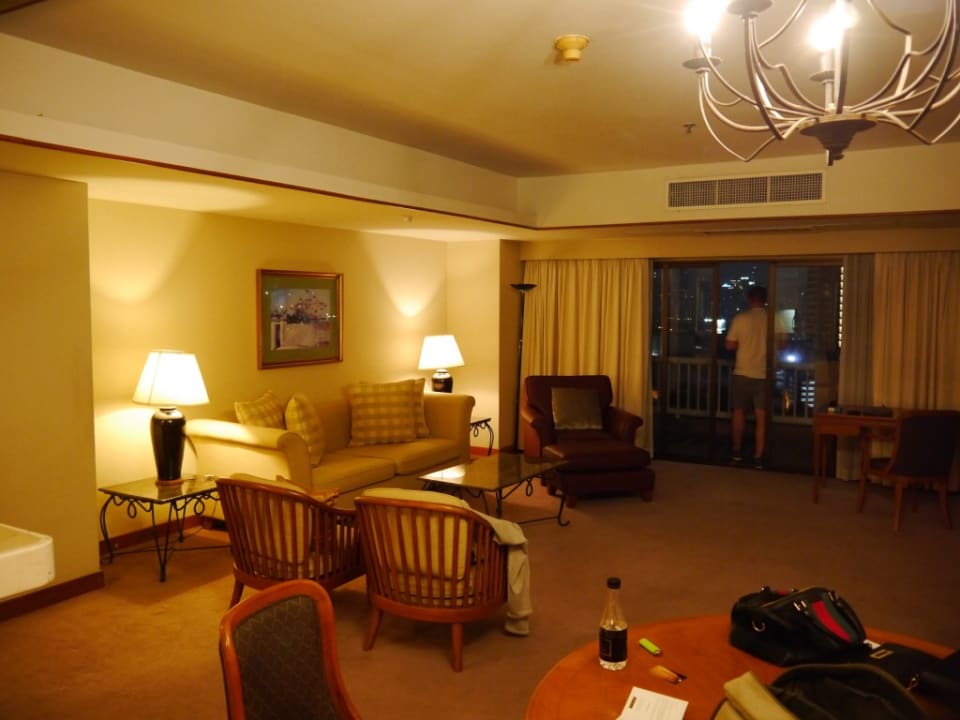 Zimmer Pantip Suites Sathorn