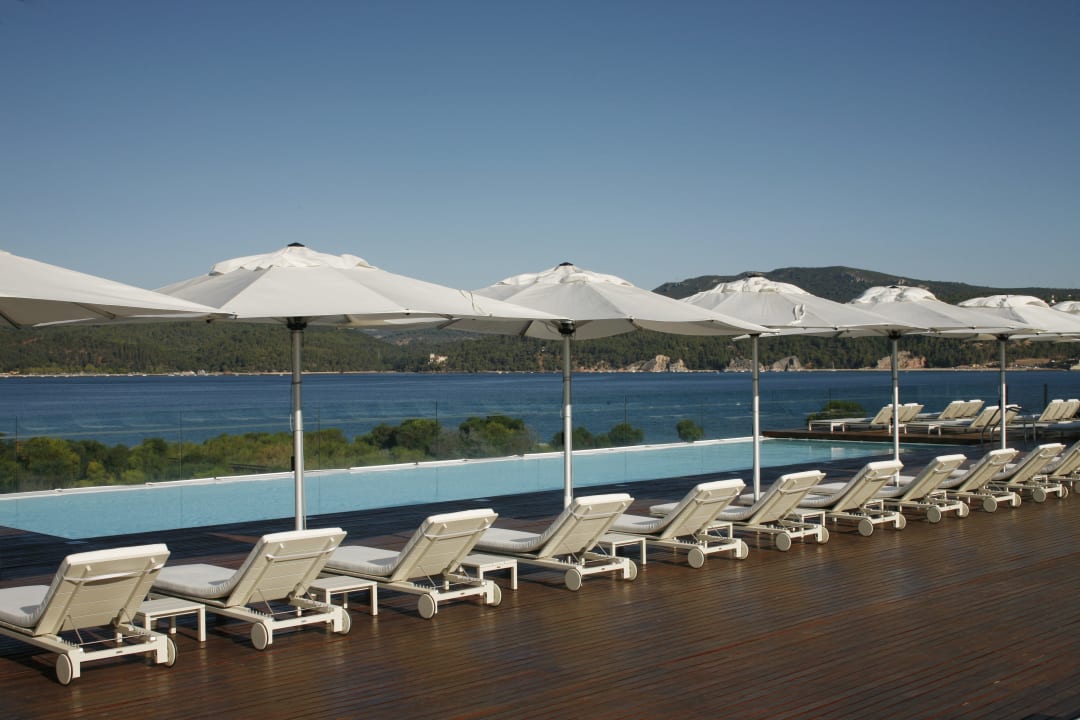 Roof top pool Tróia Design Hotel