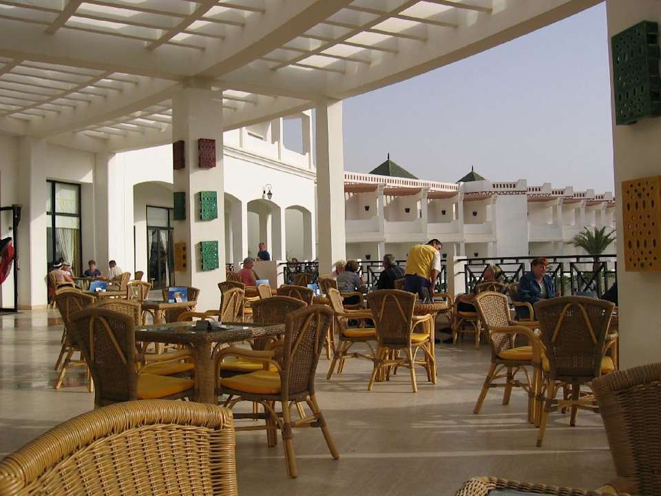 Bar außen Iberostar Waves Founty Beach