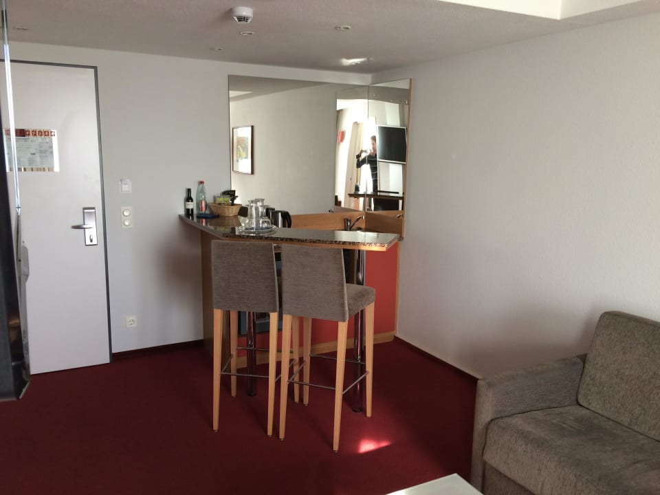 Barecke im Wohnbereich NH Collection Hamburg City