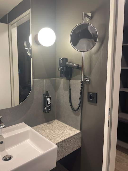 Zimmer ibis Styles Bielefeld