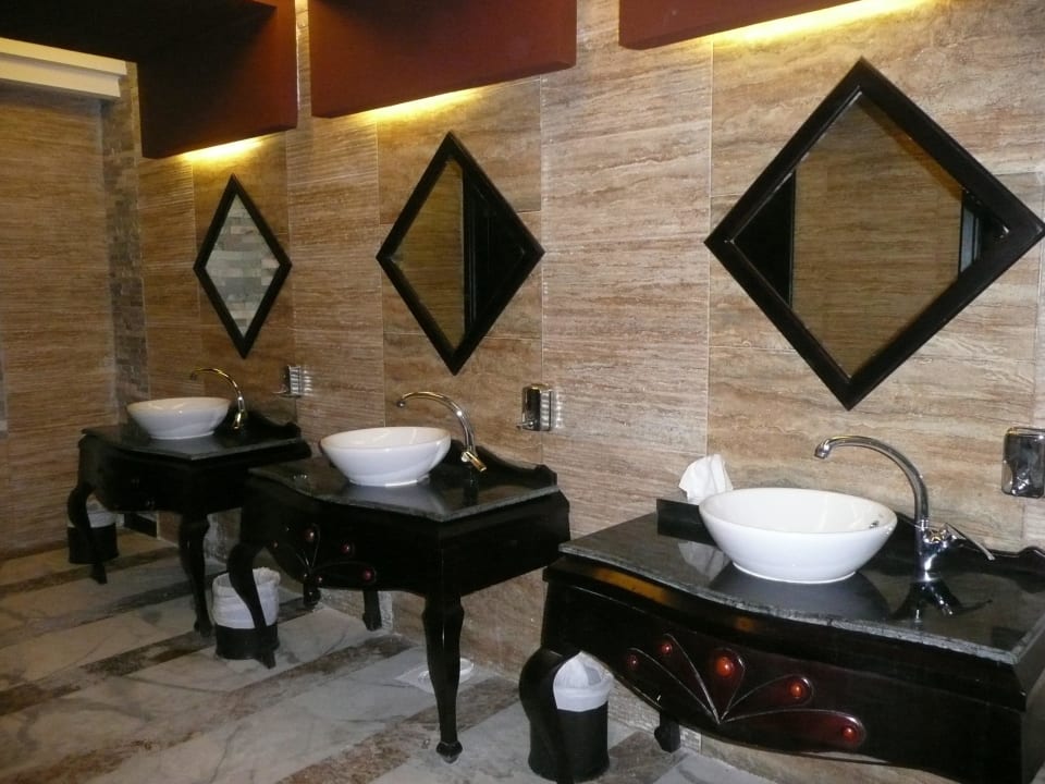 Hotels WC (immer schön und sauber) Pickalbatros Alf Leila Wa Leila Resort - Neverland Hurghada