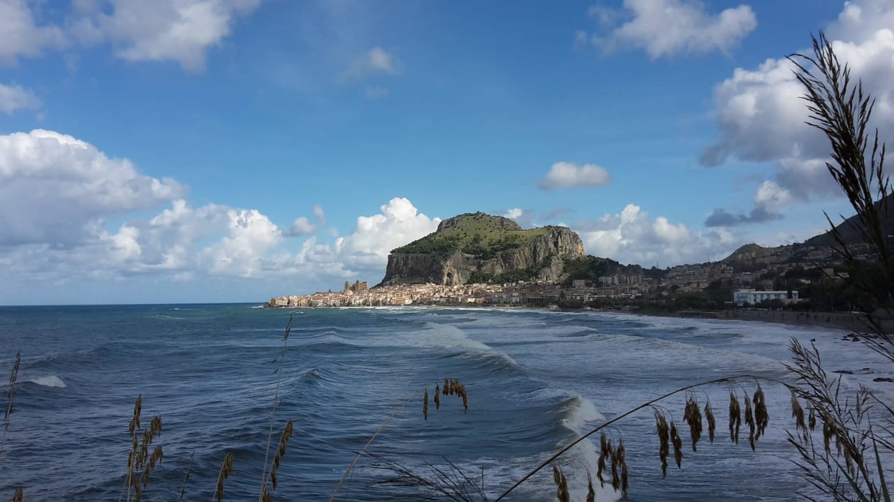Blick in Richtung Cefalu Hotel Baia del Capitano