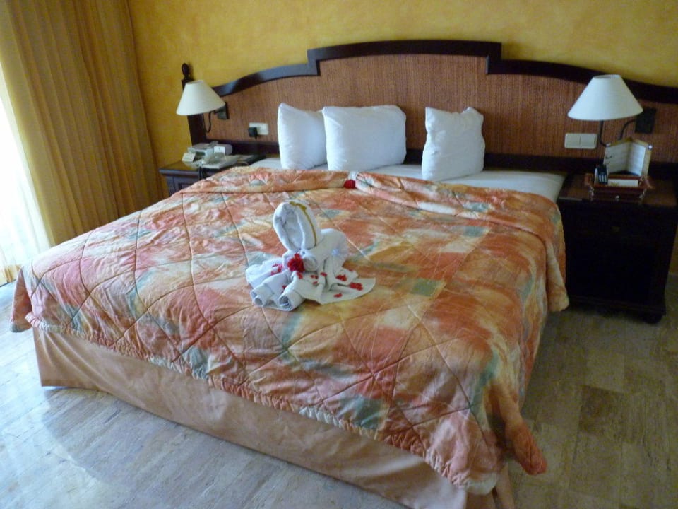 Bett TRS Yucatan Hotel - Adults only