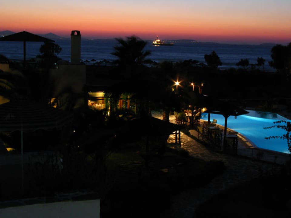 Blick von Zimmer 12 Terrasse Alkyoni Beach Hotel