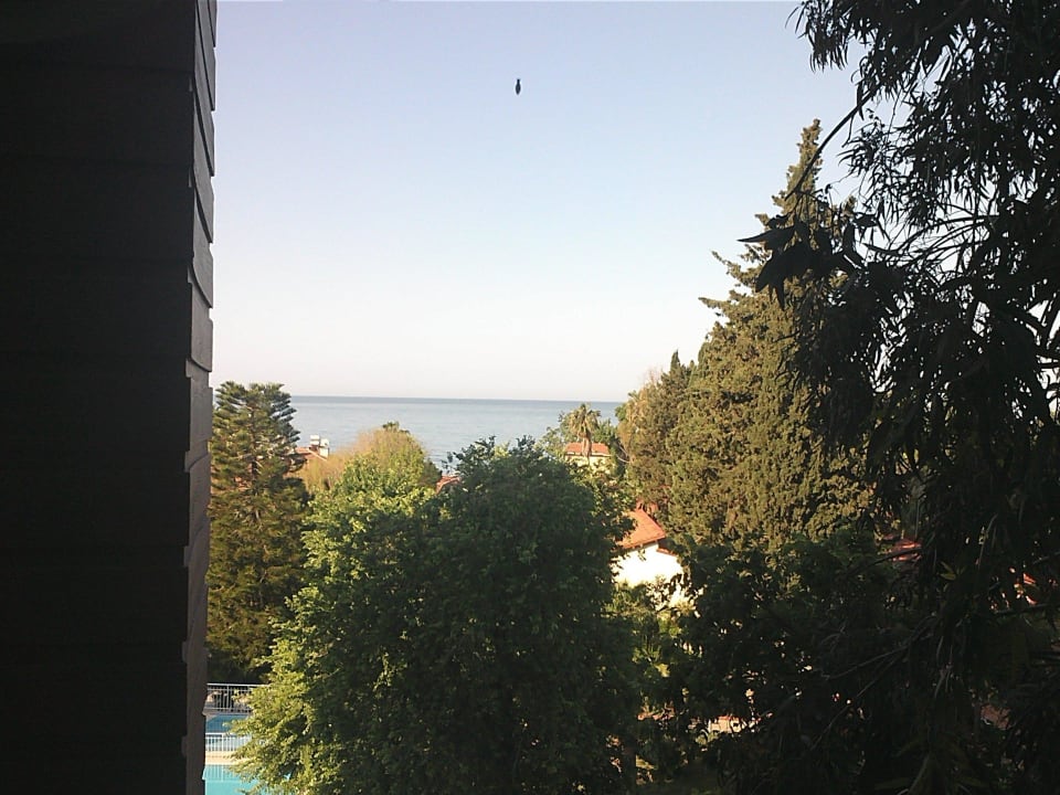 Blick vom Balkon aufs Meer Hotel Sirma