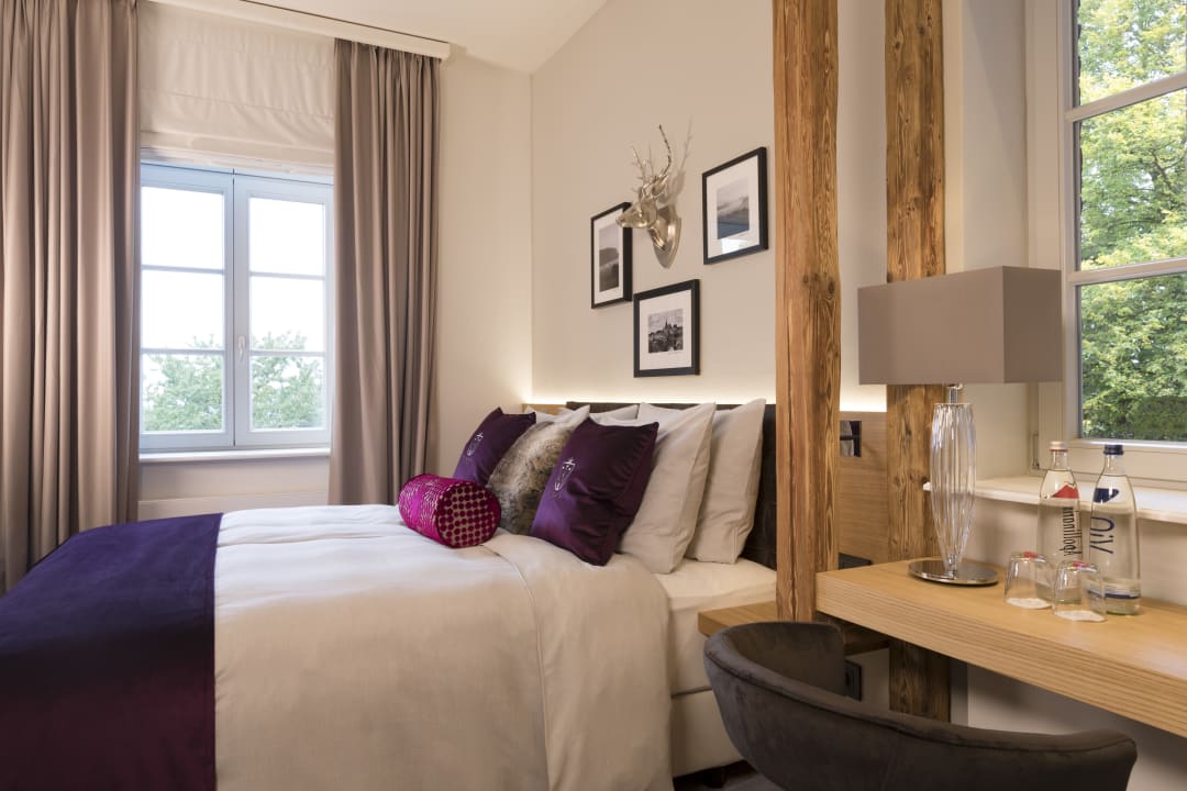 Zimmer Hotel Brunnenhaus Schloss Landau