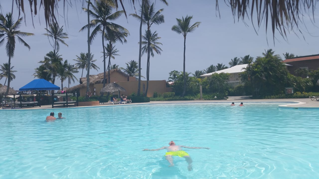 Pool Punta Cana Princess All Suites Resort & Spa