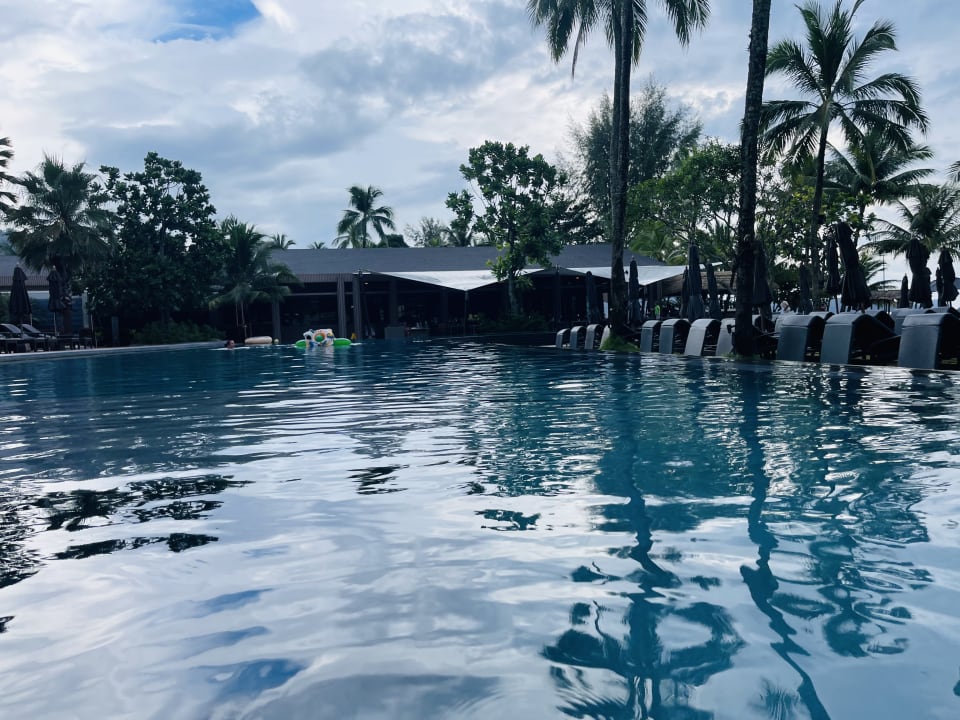 Pool La Flora Khao Lak