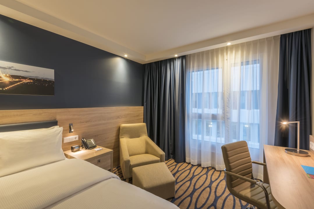 Zimmer Hampton By Hilton Frankfurt Airport