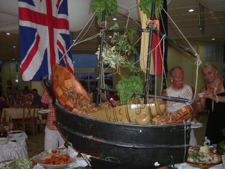 Buffet Hotel El Mouradi Skanes Beach
