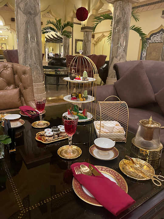 Gastro Sharq Village & Spa, a Ritz-Carlton Hotel