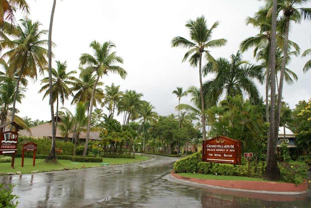 Regen, Regen, Regen Grand Palladium Select Bávaro Resort & Spa