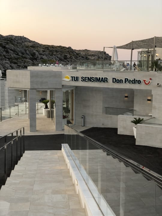 Außenansicht Globales Don Pedro