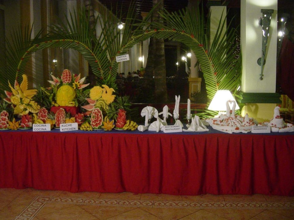 Vorstellung der Arbeiten des Personals Hotel Riu Bambu