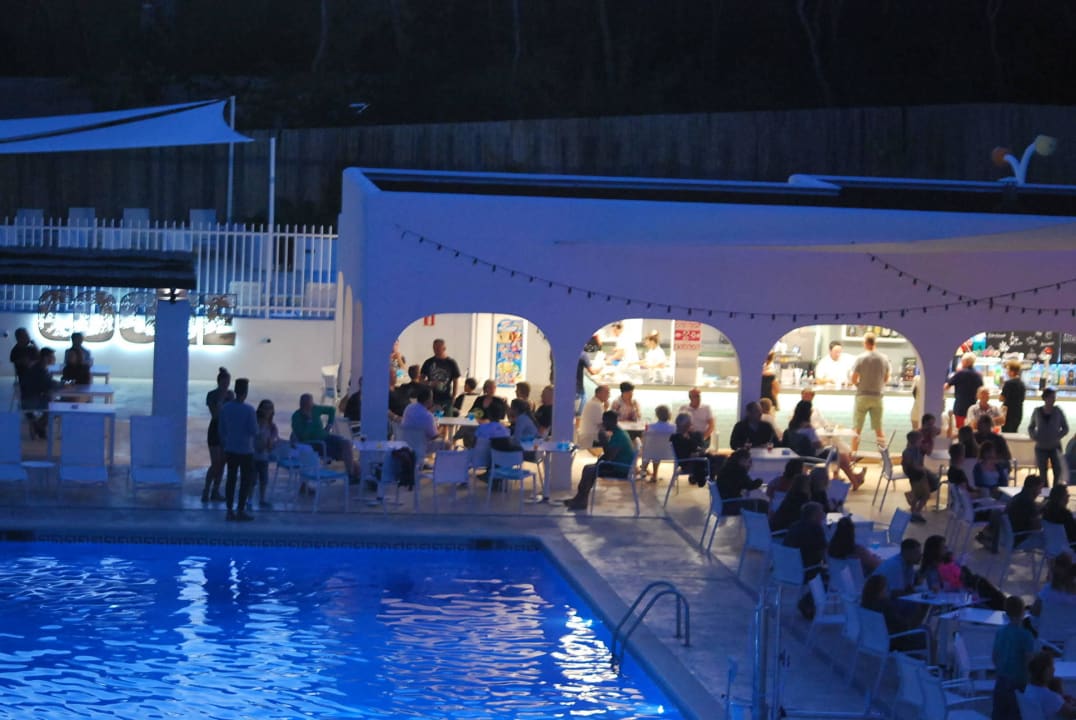 Abenprogramm Cala Llenya Resort Ibiza