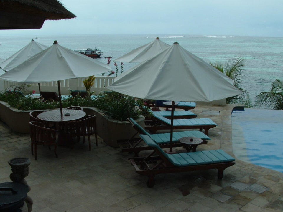 Swimmover Pool Coconut Beach Hotel Coconuts Beach Resort