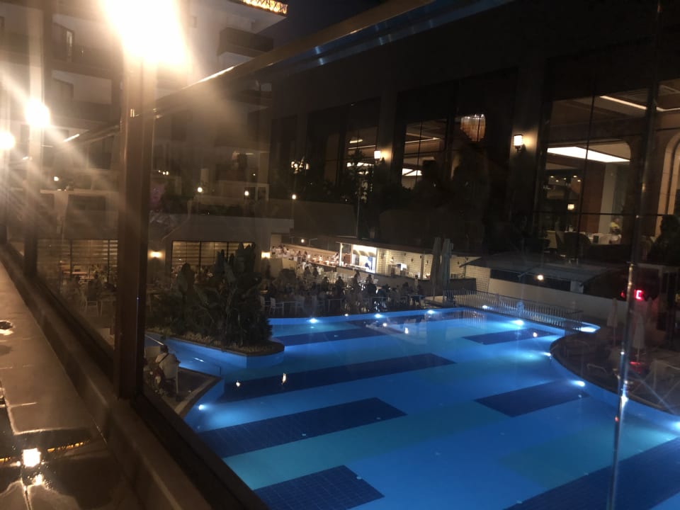 Pool Glamour Resort & Spa