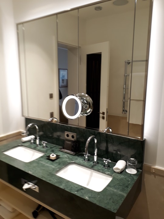 Zimmer Steigenberger Icon Grandhotel Petersberg