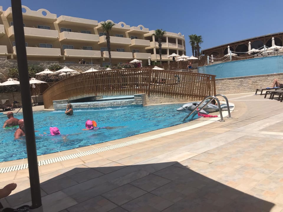 Außenansicht Hotel Kalithea Horizon Royal