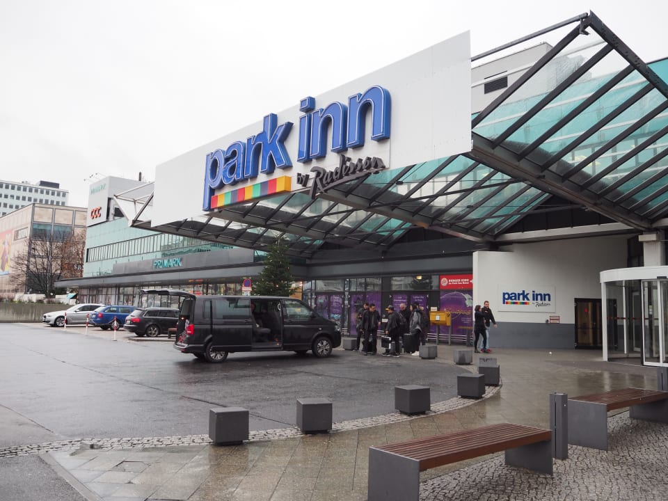 Außenansicht Park Inn by Radisson Berlin Alexanderplatz