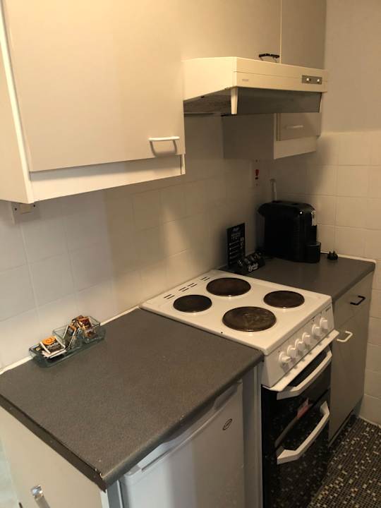 Zimmer Clifden Aparthotel