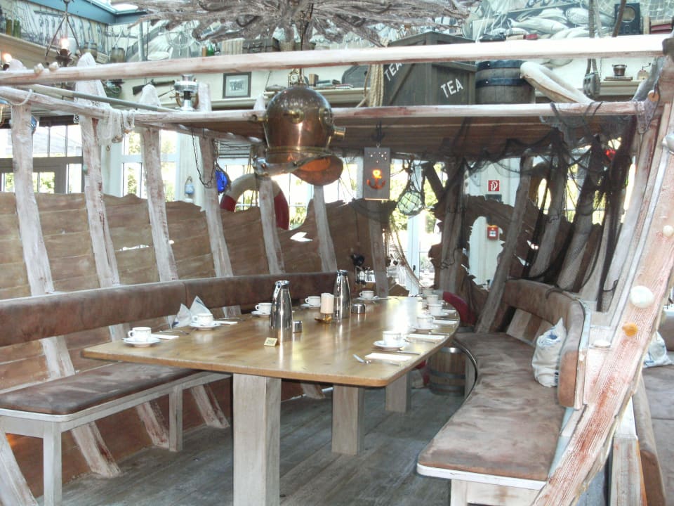 Eine Sitzecke im Restaurant! Hotel Bell Rock Europa-Park