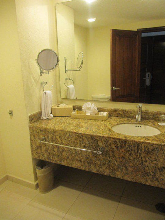 Łazienka BlueBay Grand Esmeralda