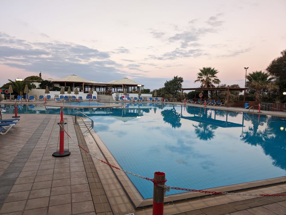 Pool Apollonia Beach Resort & Spa