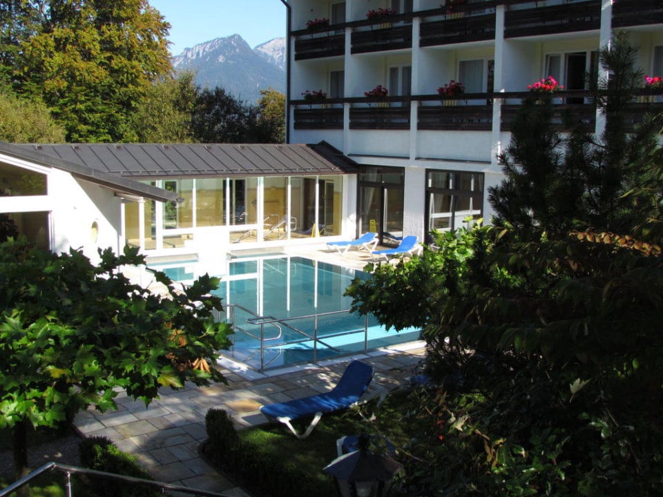 Hallen- und Außenbad Alm- & Wellnesshotel Alpenhof