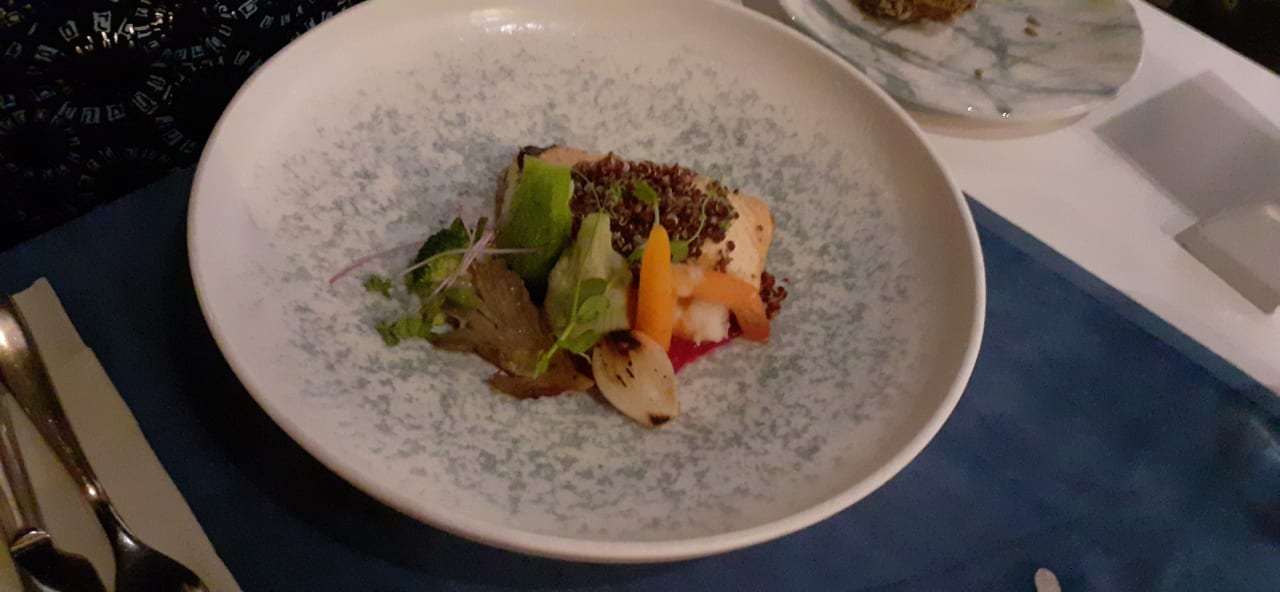 Gastro Acanthus Cennet Barut Collection