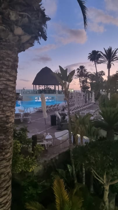 Pool Princess Taurito