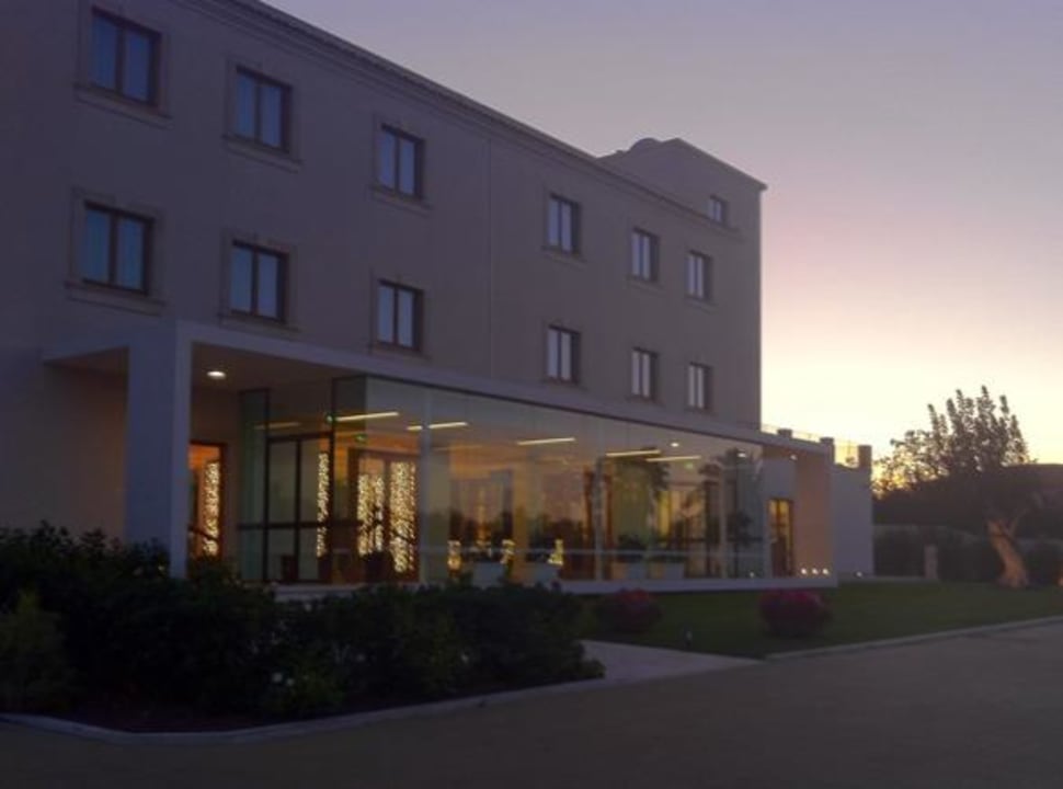 Eingang Hotel Pietre Nere Resort