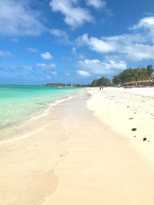 Strand Crystals Beach Resort Belle Mare, a member of Radisson Individuals