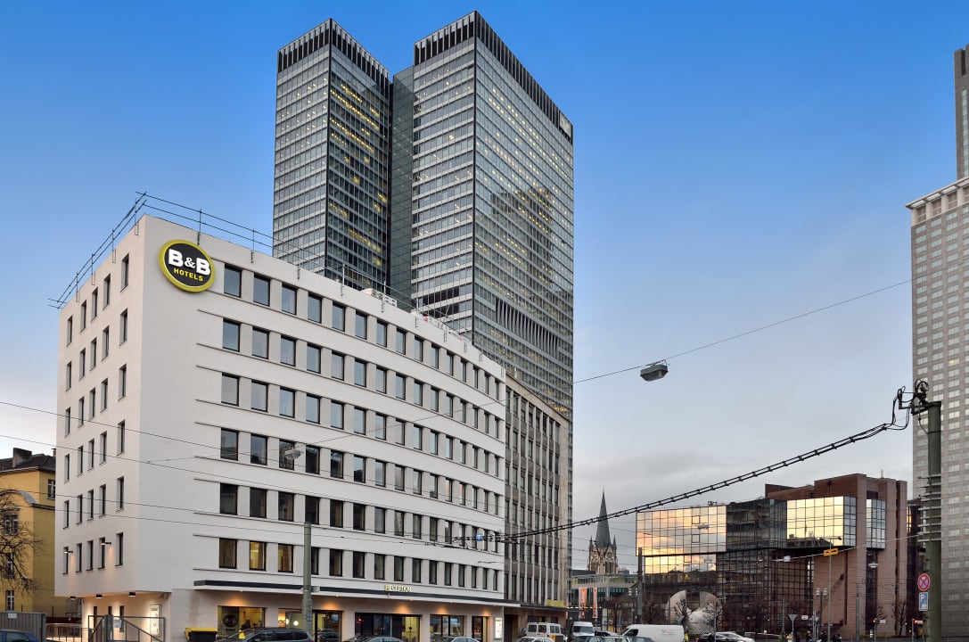 Außenansicht B&B Hotel Frankfurt-Hbf