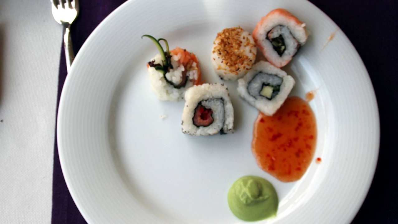 Sushi  Mary Hotel Side