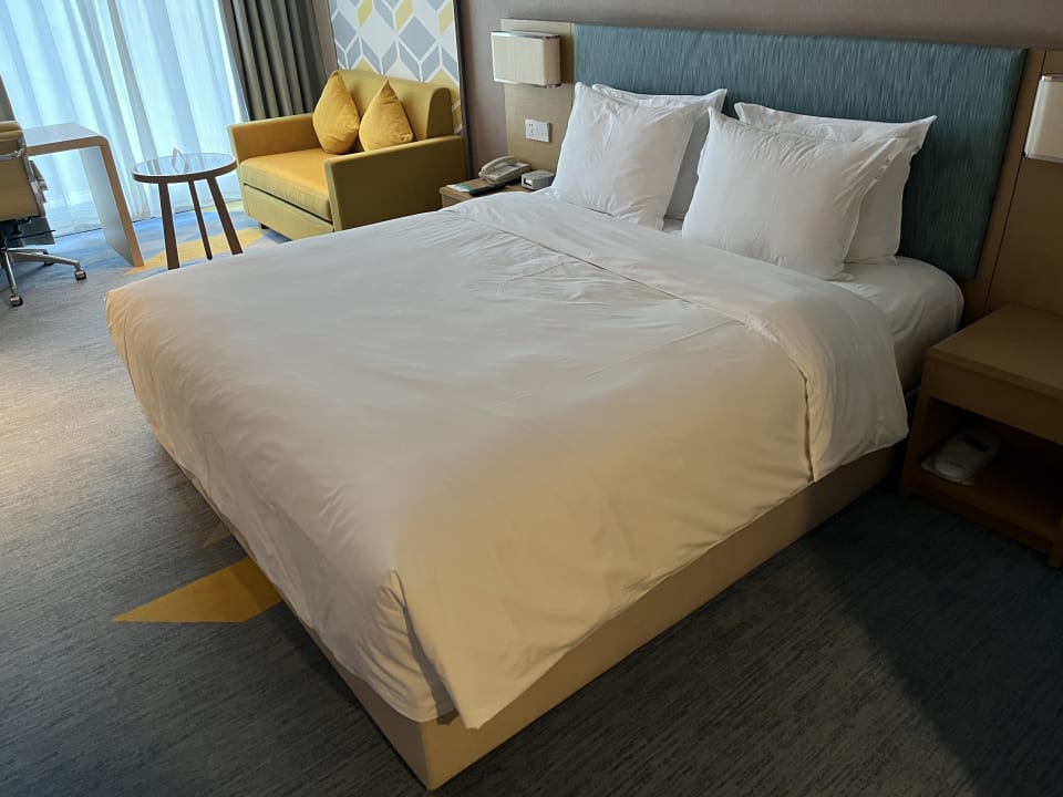 Zimmer Holiday Inn Express Zhengzhou Longzi Lake by IHG