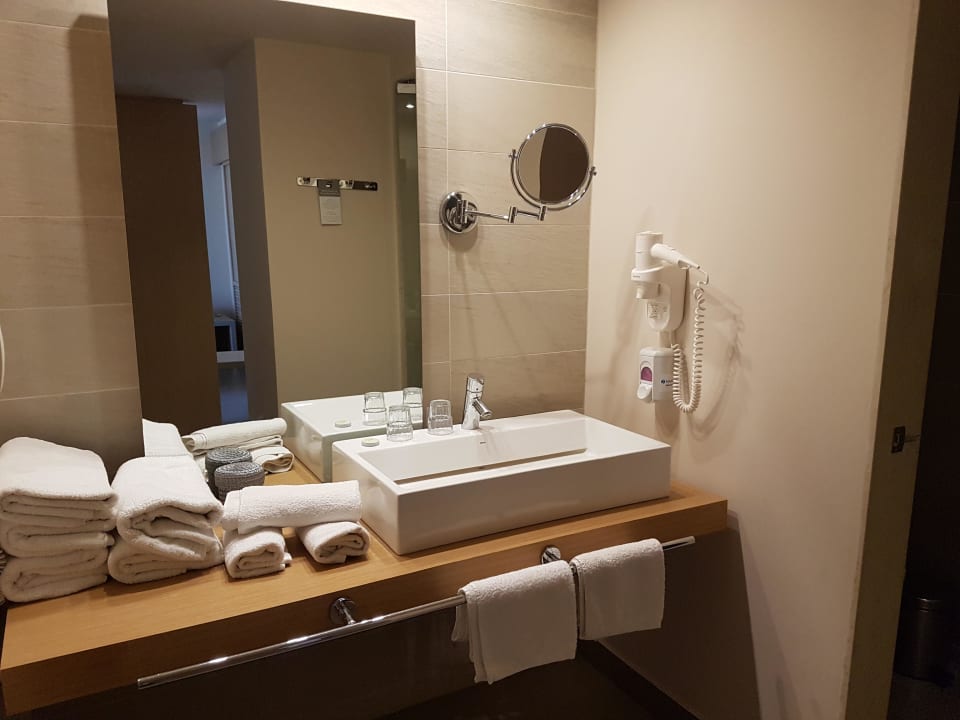 Bad Atlantica Mikri Poli Crete