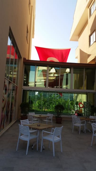 Terrasse  Well Palace Side