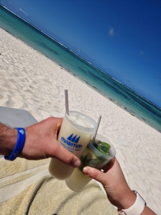 Strand Crystals Beach Resort Belle Mare, a member of Radisson Individuals