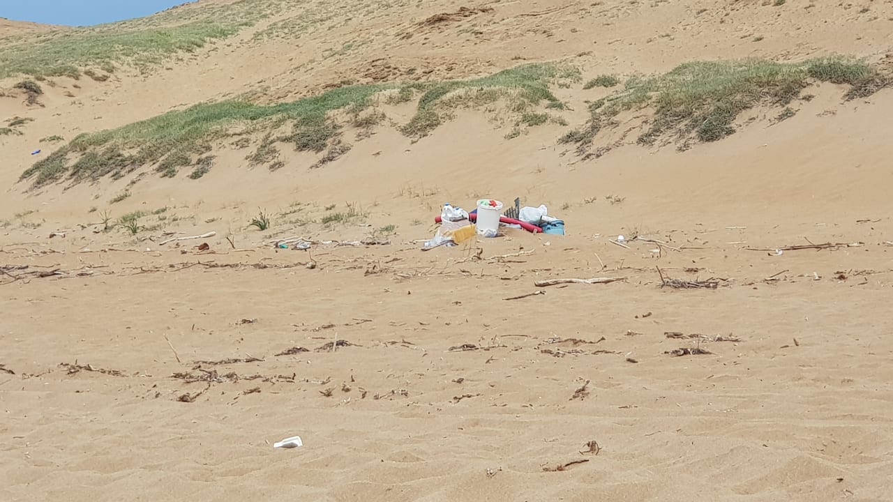 Müllberge überall Sandy Villas Resort