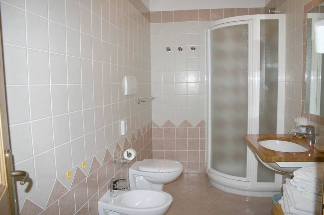 Badkamer Hotel Dolomiti