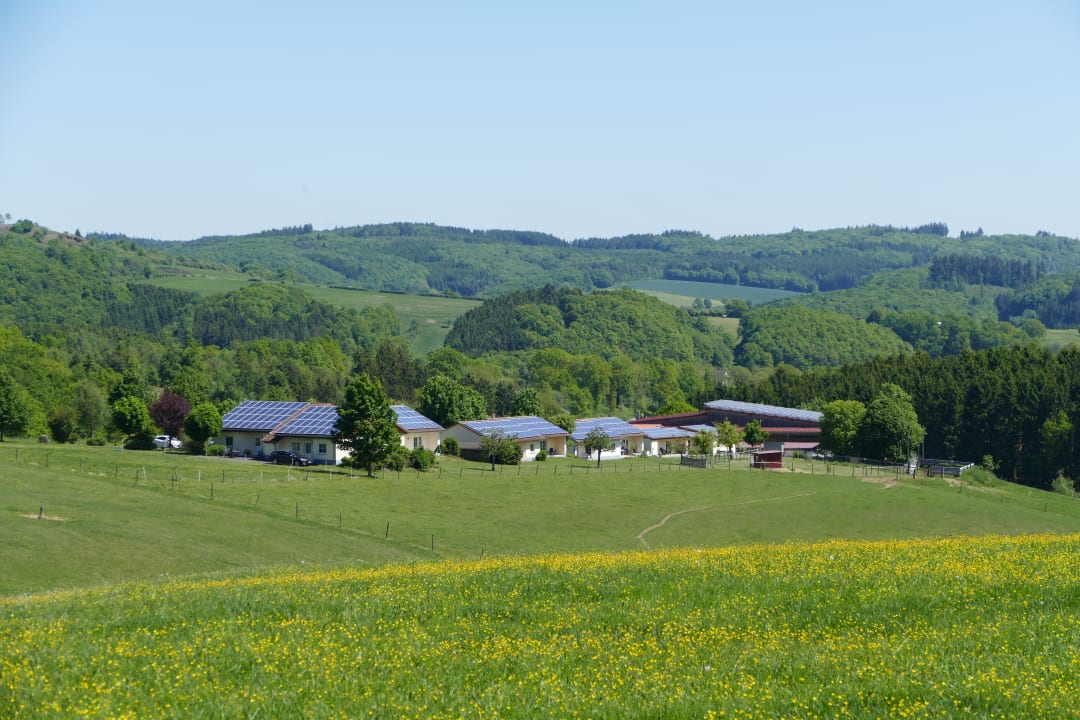 Außenansicht Ferienhof Hubertushof Eifel